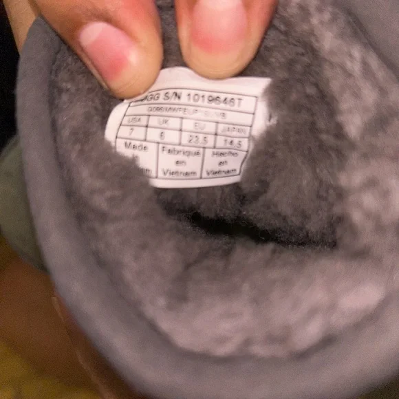 Toddler Ugg Boots - Picture 4 of 4